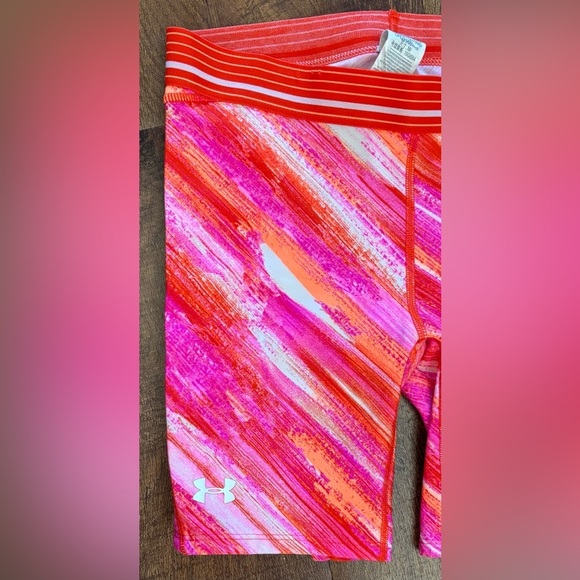 Under Armour women’s compression printed softball activewear shorts medium - Picture 2 of 6